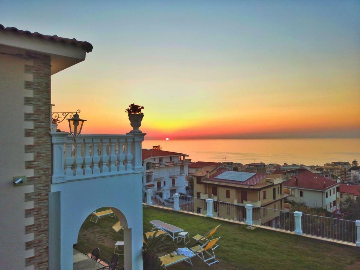 Villa Bella Vista トロペーア エクステリア 写真